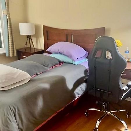 B2 A Private Room In Naperville Downtown With Desk And Wi-Fi Near Everything Exterior foto